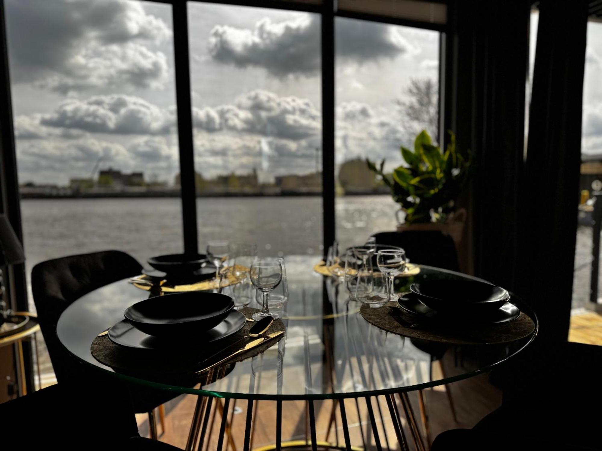 Apartment Houseboat Energyapart *