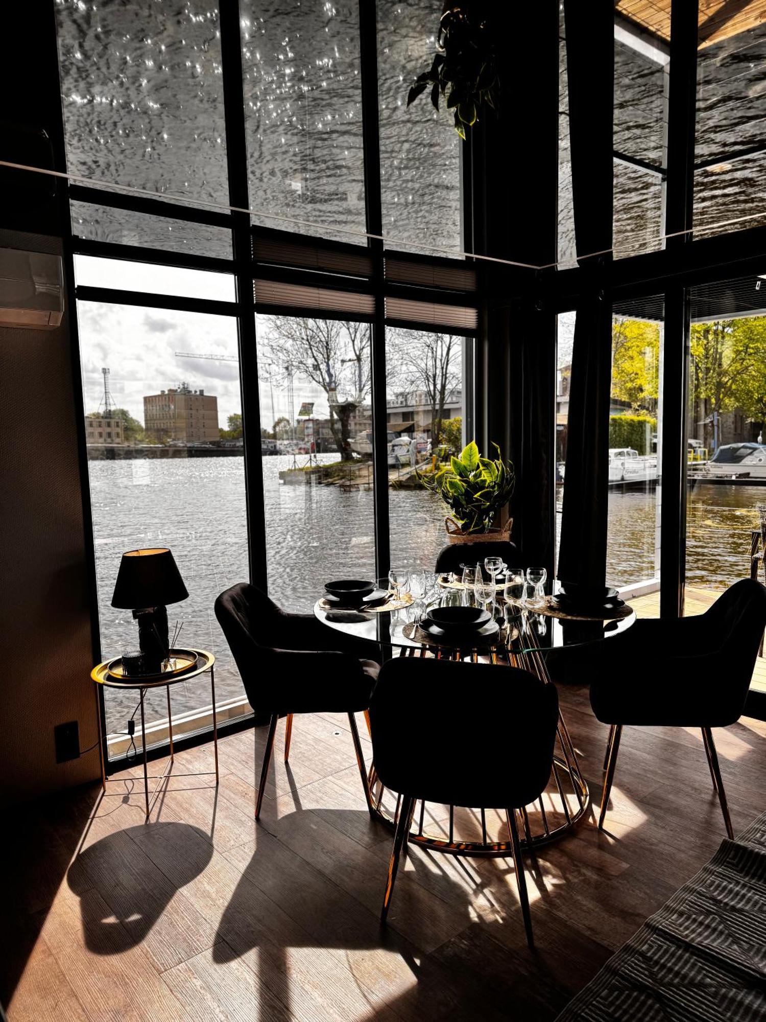 Apartment Houseboat Energyapart Stettin