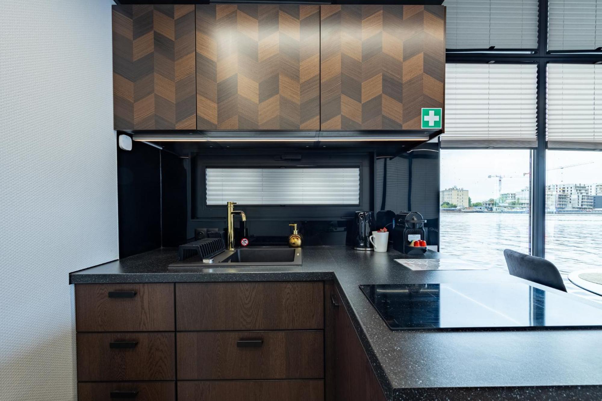 Houseboat Energyapart Apartment